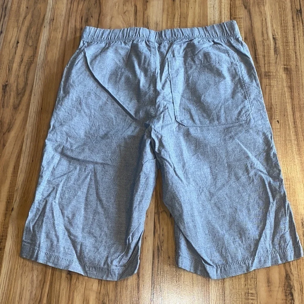 Old Navy Junior boys shorts gray size XXL (18)